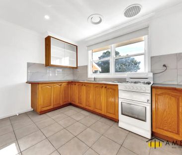 “Freshly Renovated Home _Ideal Glenroy Rental” - Photo 3
