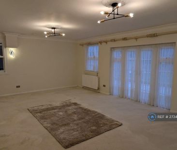 6 bedroom detached house to rent - Photo 1