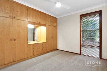 Immaculate family home in convenient locale. - Photo 3