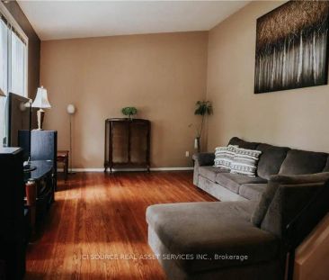 1 Vera Court #Upper - Photo 3