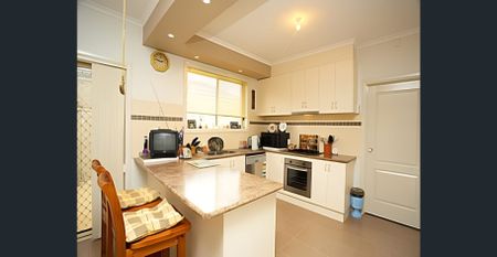 Spacious & Stylish Living with Year-Round Comfort - Photo 4