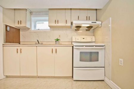 For Lease - 40 Mintwood Drive Unit# Bsmt, Toronto, Ontario - Photo 3