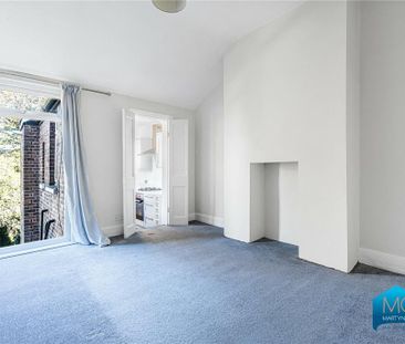 3 bedroom maisonette to rent - Photo 2