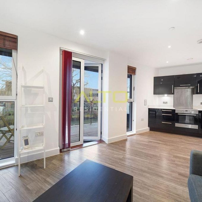 Studio to rent - Photo 1