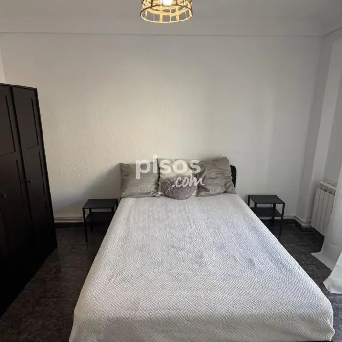 Piso en alquiler en Calle Mayor, cerca de Calle de las Cortesías - Photo 1