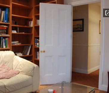 Decorated room in shared apartment in Drumcondra, Dublin - Photo 1