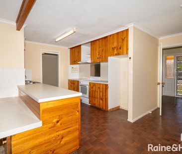 VERSATILE LAKE ALBERT HOME WITH SHEDS AND STUDY - Photo 2