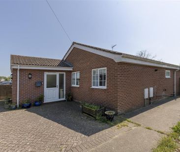 3 bedroom detached bungalow to rent - Photo 5