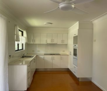 Holiday Vibes All Year Round - Photo 1