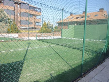 4 room luxury Apartment for rent in San Sebastián de los Reyes, Spain - Photo 2