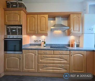 2 bedroom flat to rent - Photo 6