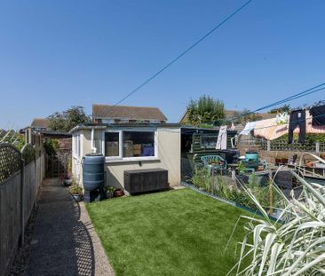 2 bedroom terraced house to rent - Photo 1
