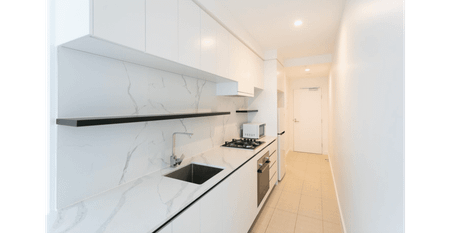 ONE-BEDROOM PLUS CARPARK APARTMENT - Photo 2