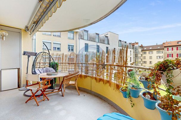 BEL APPARTEMENT DE 4,5 PIÈCES AU CENTRE DE VEVEY - Foto 1