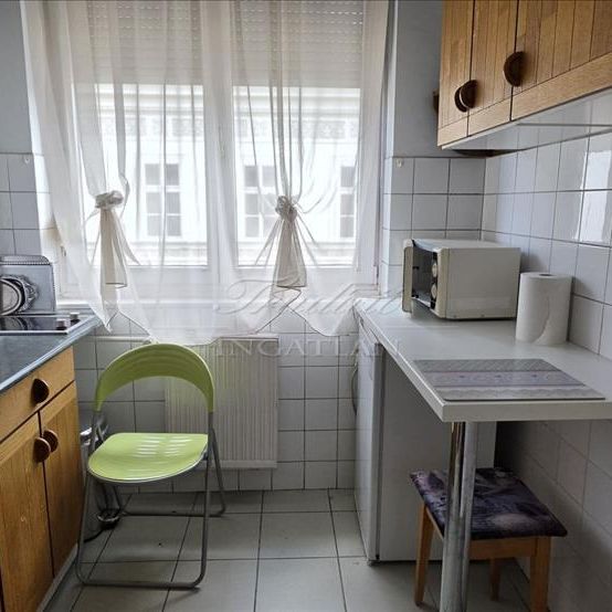Kiadó jó állapotú lakás - Győr - Fotó 1