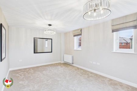 De Lisle Bush Way, Great Oldbury, Stonehouse - Photo 5