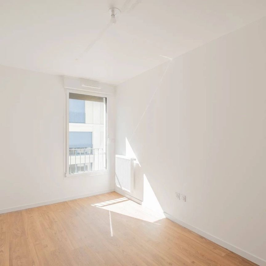 Rental Apartment Bordeaux Saint-Jean - Photo 1