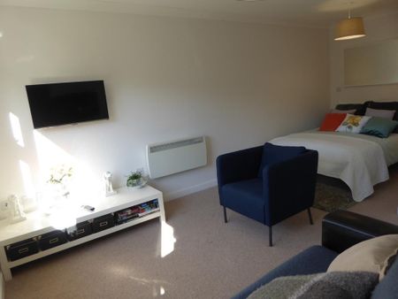 Studio to rent - Photo 5