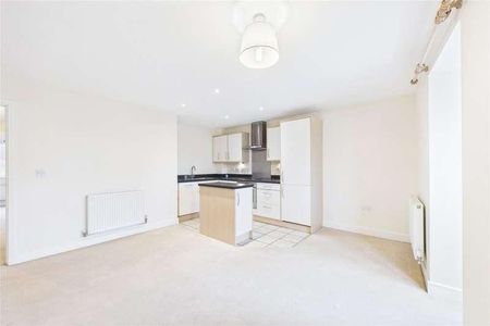 Blenheim Court, Kingsquarter, Maidenhead, Berkshire, SL6 - Photo 4