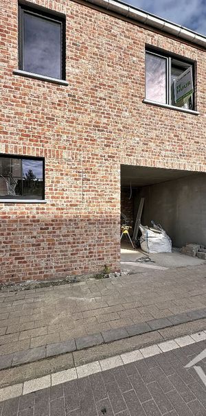 Huis te huur in Oudenburg voor € 1.195 met 3 slaapkamers - Photo 1