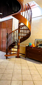 Location Maison 8 pièces 270m² ST ANDRE 97440 - Photo 4