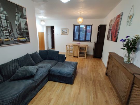 2 Bed End Terrace, St. Michaels Close, E16 - Photo 1