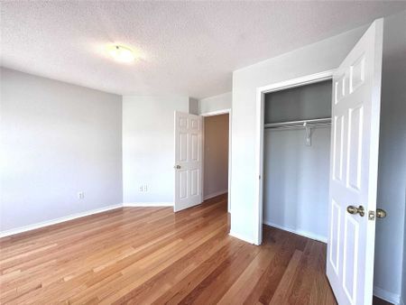 For Lease - 24 Revelstoke Crescent, Richmond Hill, Ontario - Photo 4