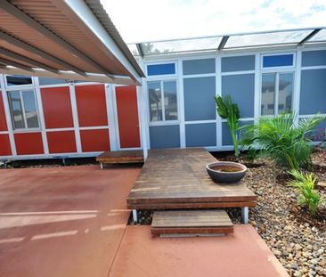 AFFORDABLE ABODE - Easy-care 4x2 - Photo 1