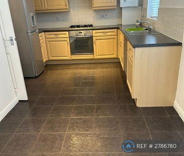 3 bedroom semi-detached house to rent - Photo 6