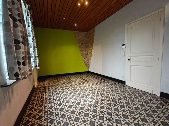 Rustig gelegen rijwoning in het charmante Reninge - Photo 1