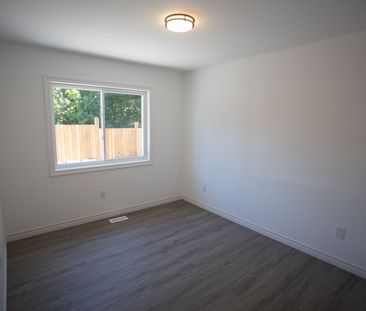 For Lease - 277 GROVE Street Unit# Unit C, Barrie, Ontario - Photo 2