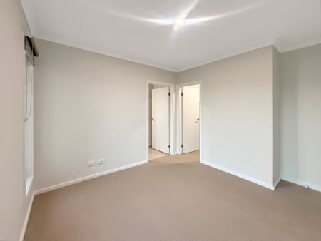 41 Urquhart Road, Tarneit - Photo 2