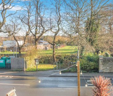 3 bedroom flat to rent - Photo 1