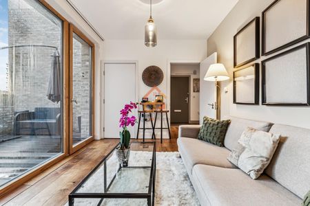 Blessingham House, 3 Shalfleet Drive, London W10 - Photo 2