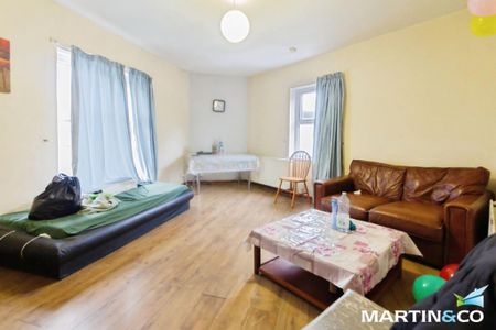 2 bedroom maisonette to rent - Photo 3