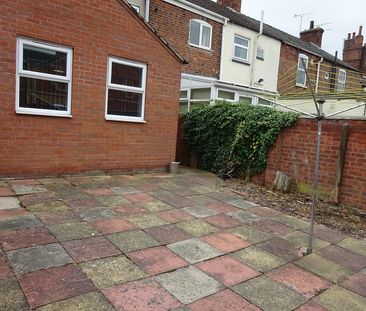 66 Newland Street West - Photo 6