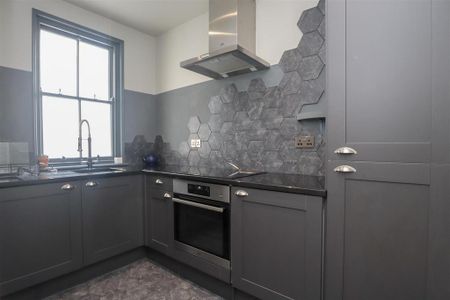 1 bedroom apartment to rent - Photo 5