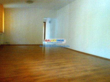 Vila 4 Camere - Mosilor - Fotografie 2