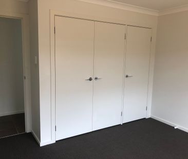 Beautifully Presented Home - Photo 4