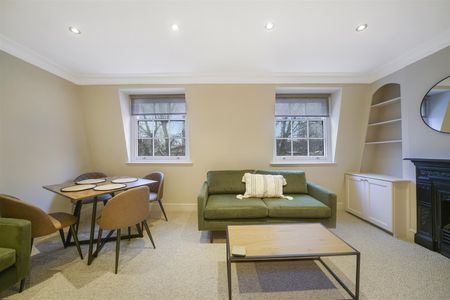 2 bedroom flat - Photo 2