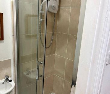 1 bedroom semi-detached house to rent - Photo 3