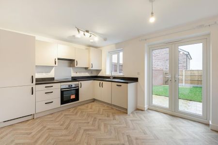 2 bedroom semi-detached house to rent - Photo 2