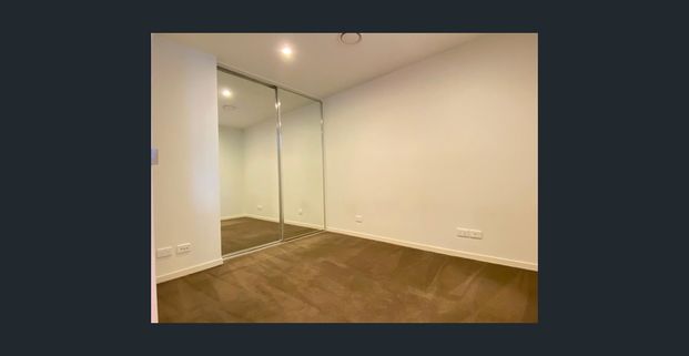 Spacious Amazing 1 Bedroom Apartment FOR RENT - Photo 1