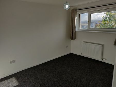 4 Bed Maisonette, Comleypark Street, G31 - Photo 5