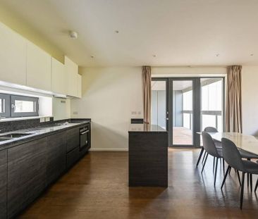 3 bedroom flat to rent - Photo 5