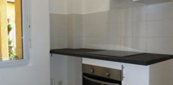 Location Appartement 1 pièce 20m² IVRY SUR SEINE 94200 - Photo 2