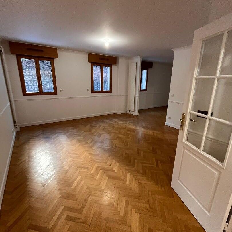 location Appartement T4 DE 94m² À PARIS 03 - Photo 1