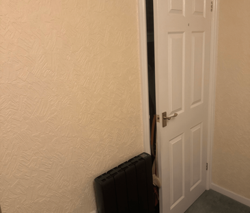 1 bedroom in a house share to rent - Photo 5
