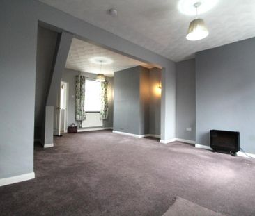 2 bedroom terraced house to rent - Photo 3