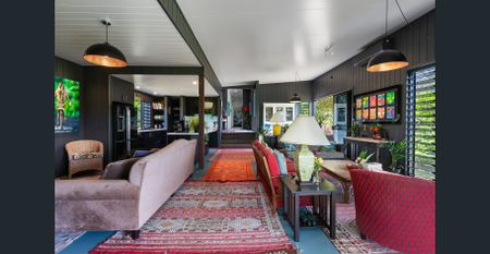 Architect Built 2 Bed House + study (no door) with Detached Studio - Stunning Views - Photo 2